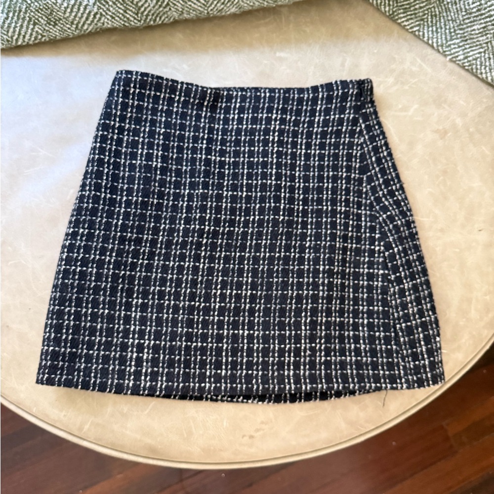 Black Mini Pencil Skirt - Picture 2 of 4